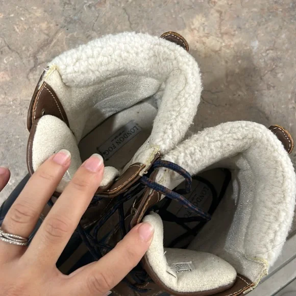 London Fog Duck boots - Picture 2 of 4